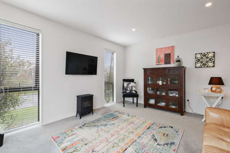 15 Grey View Grove Rangiora_9