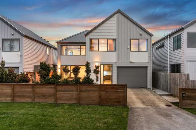 SOLD!!! Sunshine, Modern Ease!