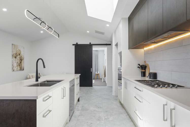 51 Candlesticks Crescent Lincoln_4