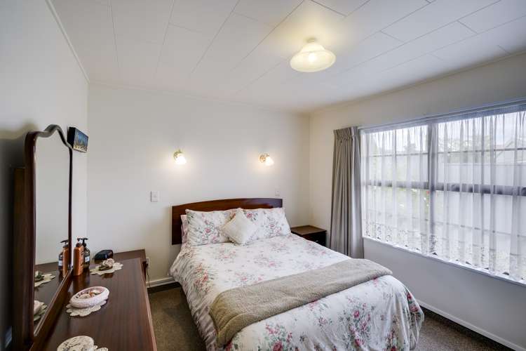 17 Jeffares Place Taradale_8