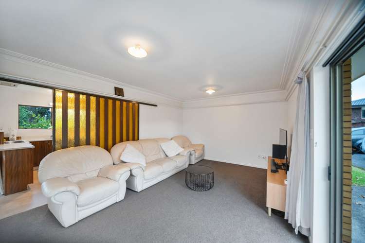 2/33 Gills Avenue Papakura_3