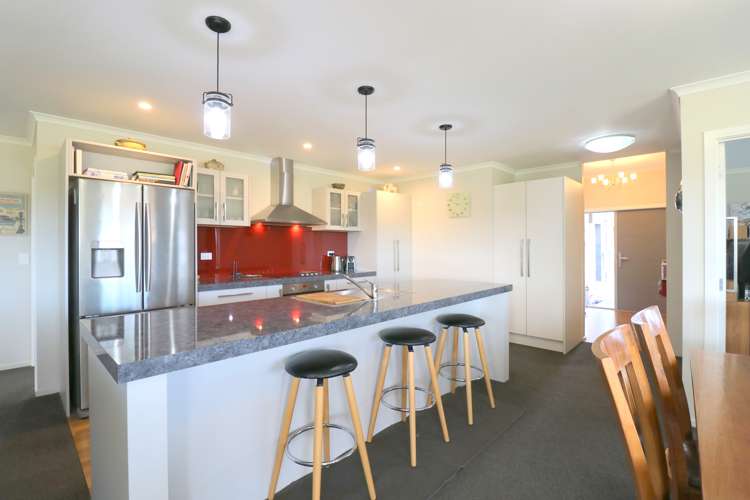 21 Sunrise Drive Seaward Bush_6