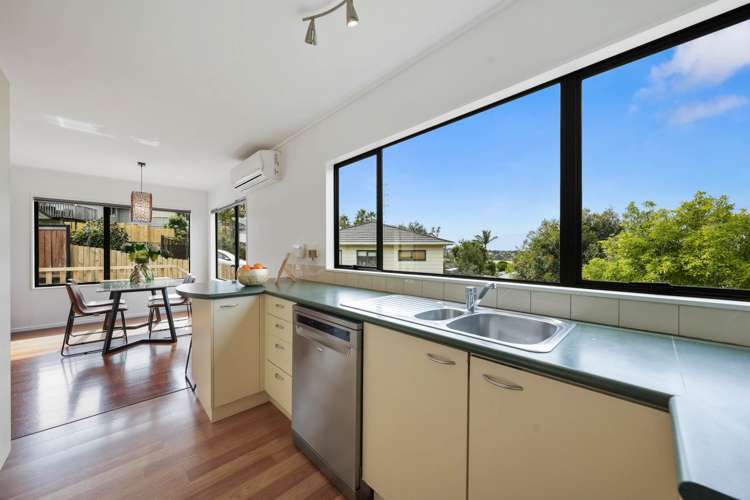 11 Breenagh Place Massey_9