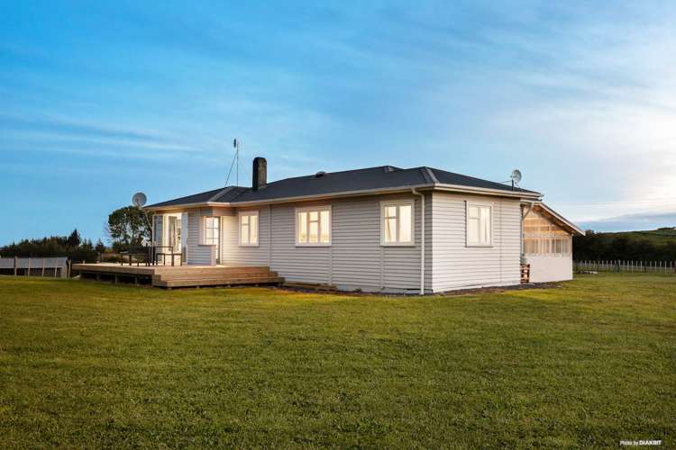 215 Allen and Eyre Road Onewhero_2