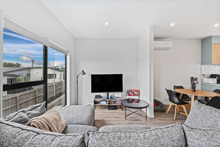 6/107 Hobsonville Road West Harbour_5