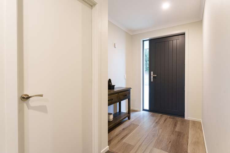 17 Abbotts Hill Road Abbotsford_16