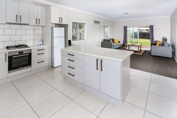 71 Helvetia Road Pukekohe_3