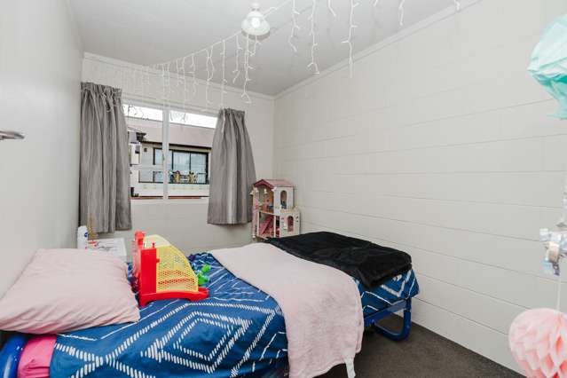 1/289 Ulster Street Whitiora_2