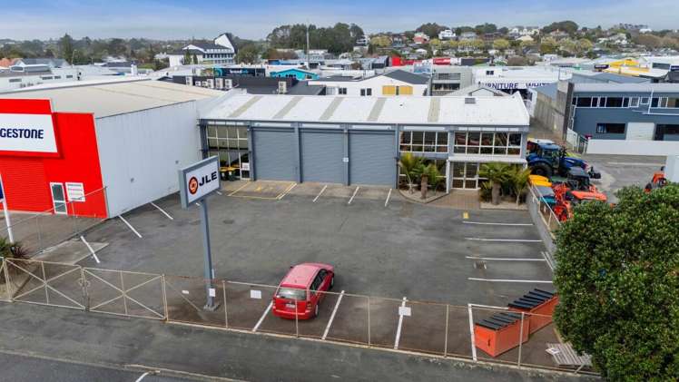 154-156 Gill Street New Plymouth_16