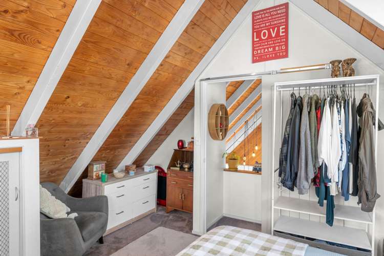 6 Shearwater Street One Tree Point_12