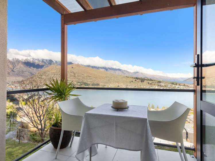 12 Goldleaf Hill Queenstown_5