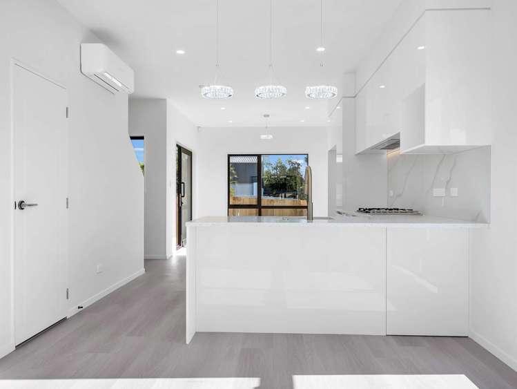 5/7 Kingfisher Place Favona_11