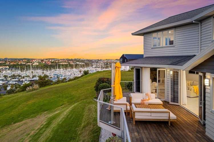 64 Balboa Drive 1719_20