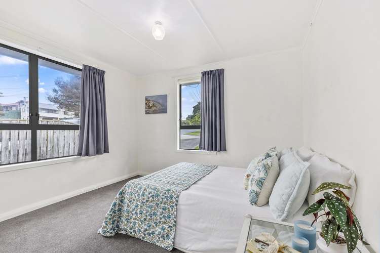43 Waiuta Street Titahi Bay_12