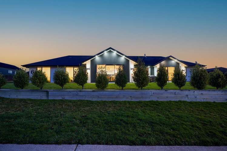 6 Chatham Rise Seaward Bush_57