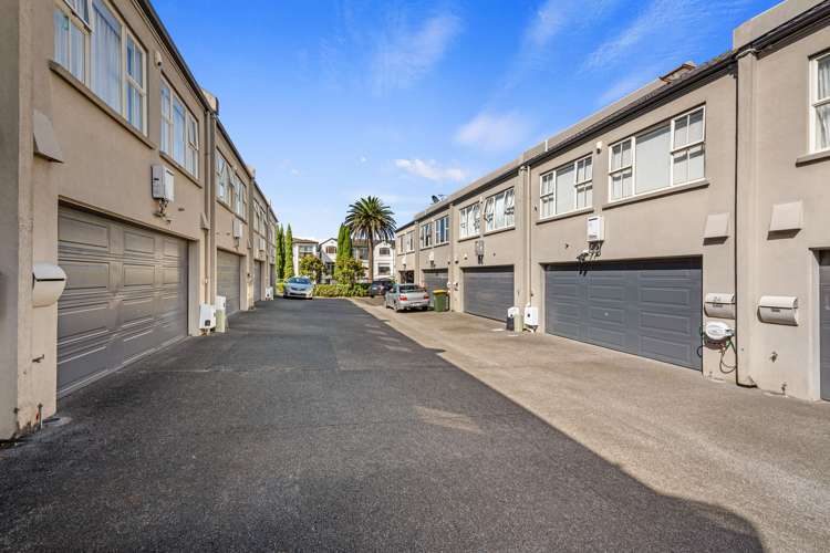 24 Leneford Drive East Tamaki_34