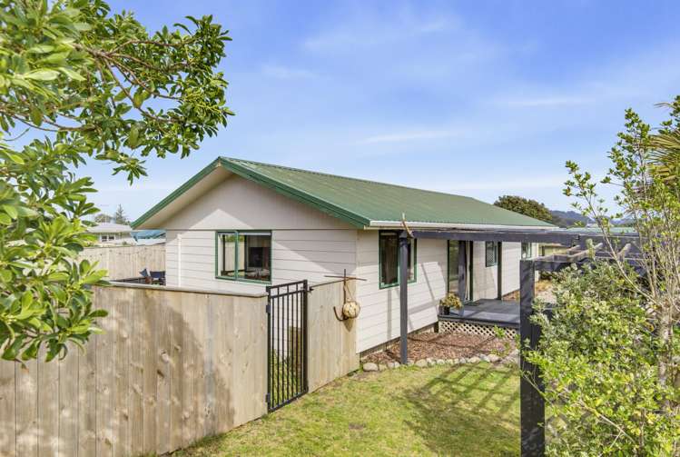 16B Karaka Street Otaki Beach_23
