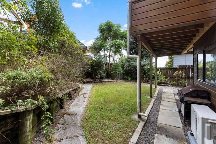 2/4 Mercury Lane Windsor Park_21