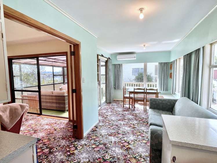 3 Roberts Street Tawa_7