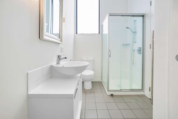 78 Fisher-Point Drive Auckland Central_13