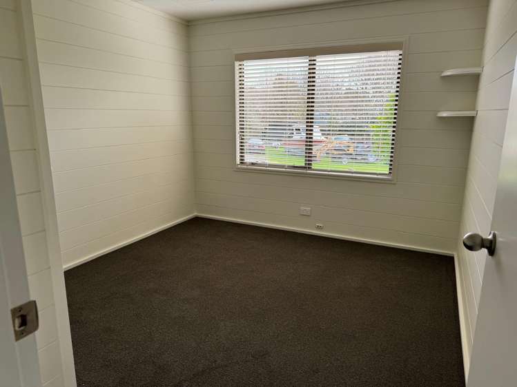 17a Leaming Place Clarks Beach_10