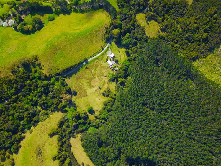 153 Champion Road Kaingaroa_33