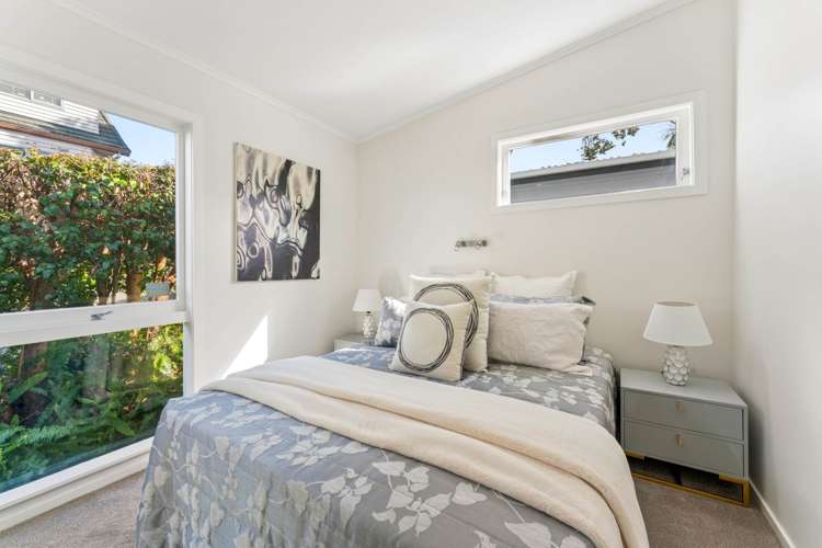 8 Summit Drive Torbay_18
