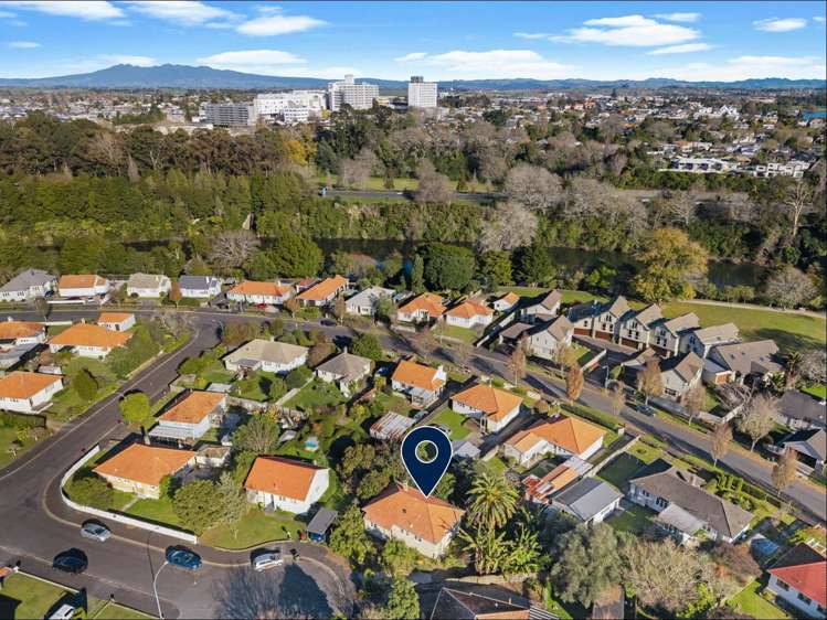 9 Fergusson Street Hamilton East_12