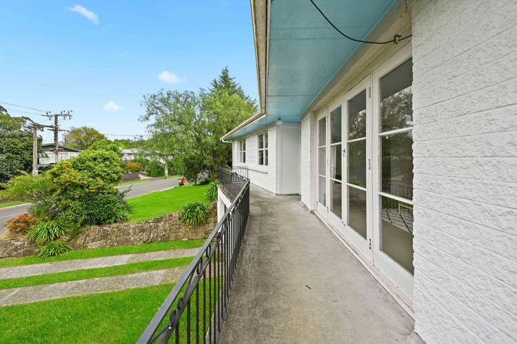 16 Te Anau Place Glenview_10