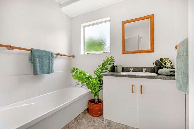 181 Cheyne Road Pyes Pa_13