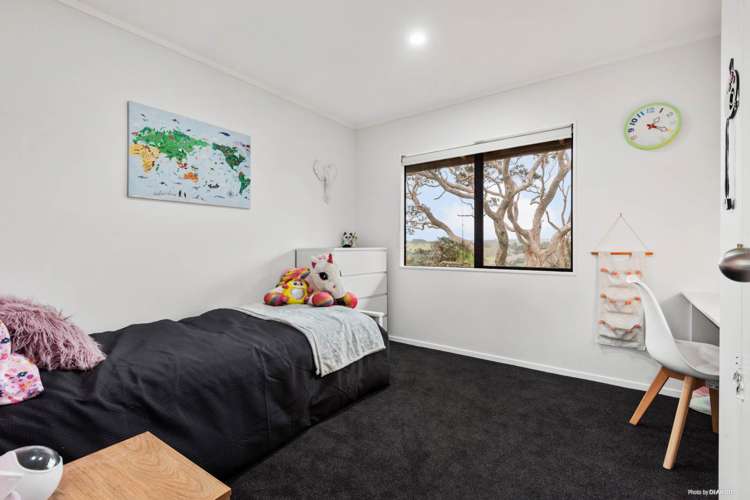 2147 Awhitu Road Pollok_16