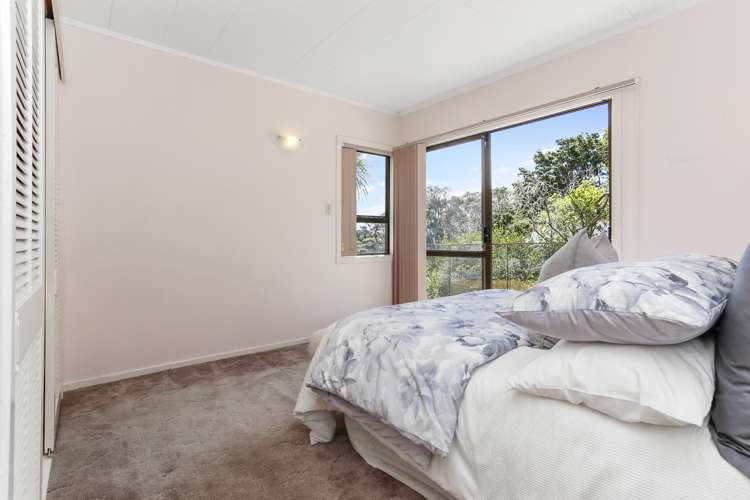 61 Woodfern Crescent Titirangi_17