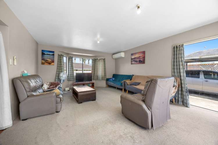 2/49 Clevedon Road Papakura_5