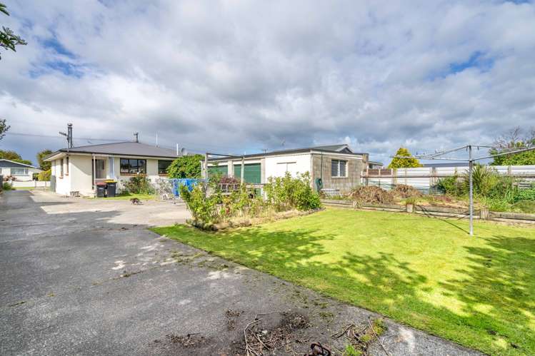 92 Edinburgh Crescent Waikiwi_14