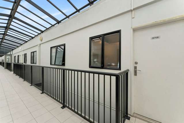 B708/176 Broadway Newmarket_2