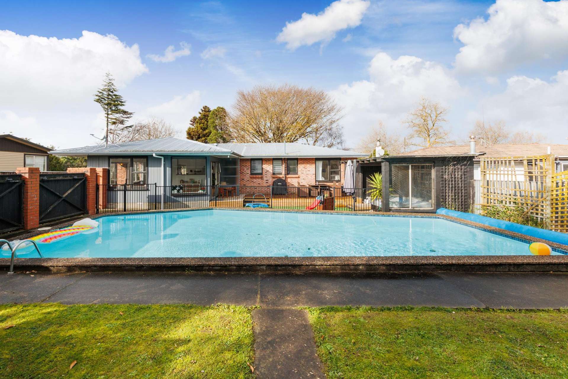 98 Lethbridge Street Feilding_0