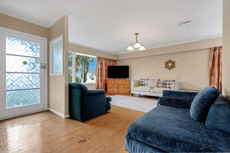 14 Tairere Crescent Rosehill_9