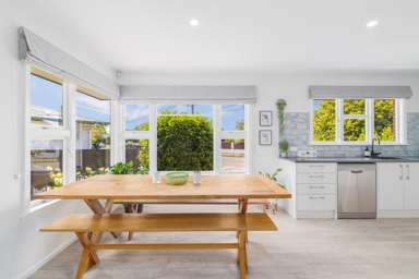 19 Lansbury Avenue_3