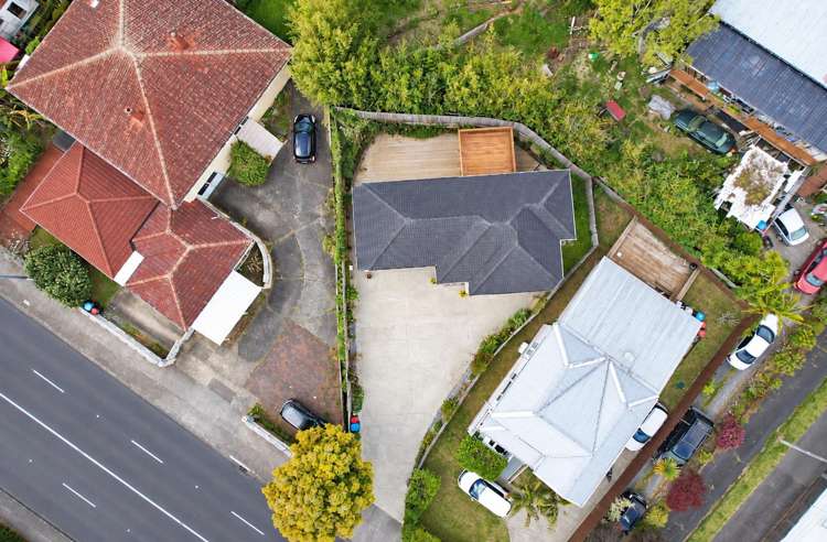 1722 Great North Road Avondale_12