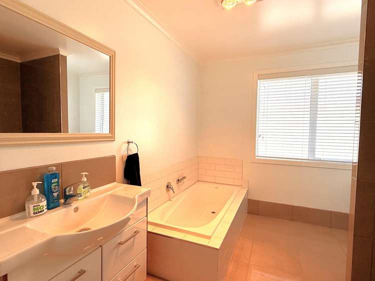 18 Te Aranui Drive Te Awamutu_11