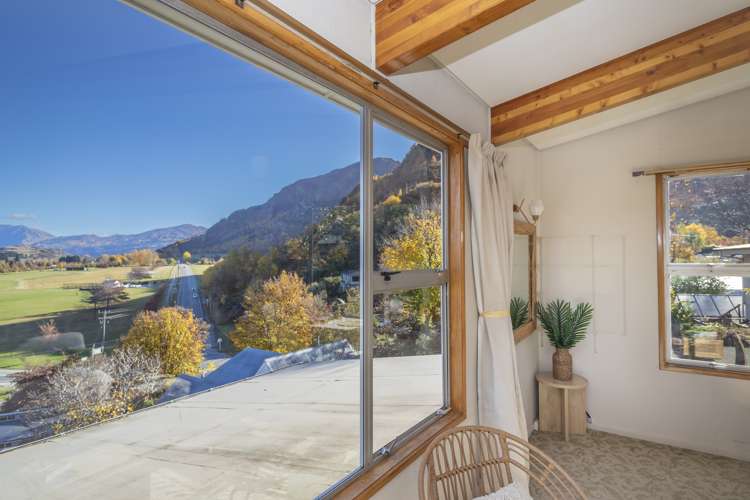 7 Derby Street Arrowtown_4