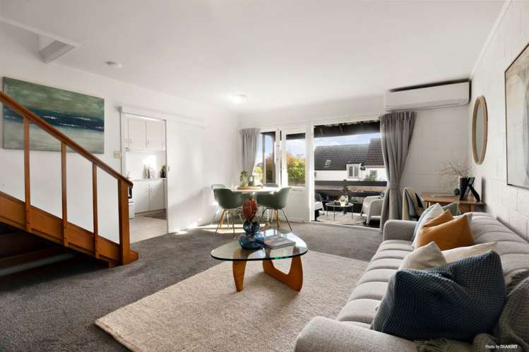 2/26 Seaview Terrace Mt Albert_1