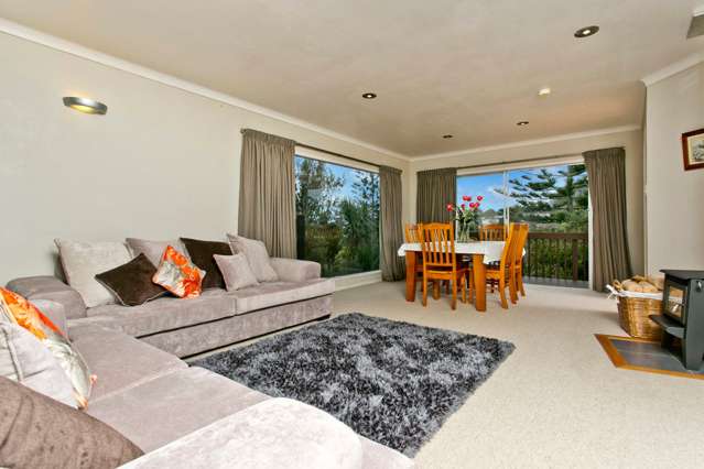 16 Glamorgan Drive Torbay_1