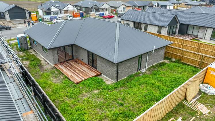 98 Scout Street Rolleston_16