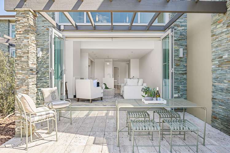 6 Little Compton Mews Snells Beach_6