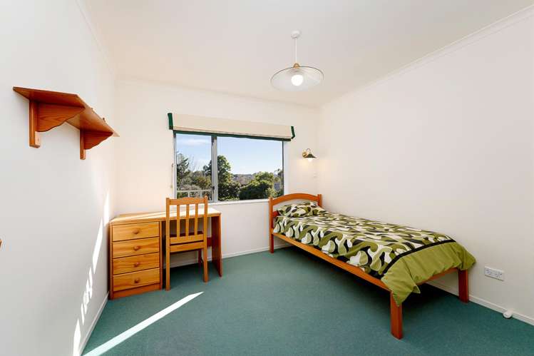2 Burgundy Park Avenue Henderson_17