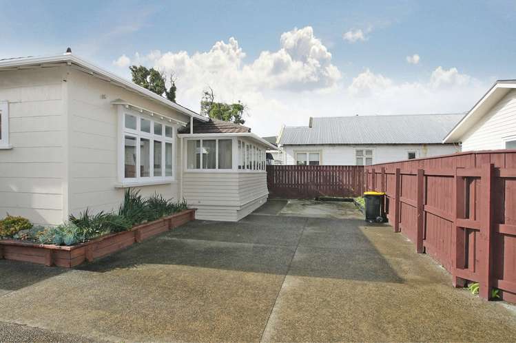 143 Rongotai Road Kilbirnie_1