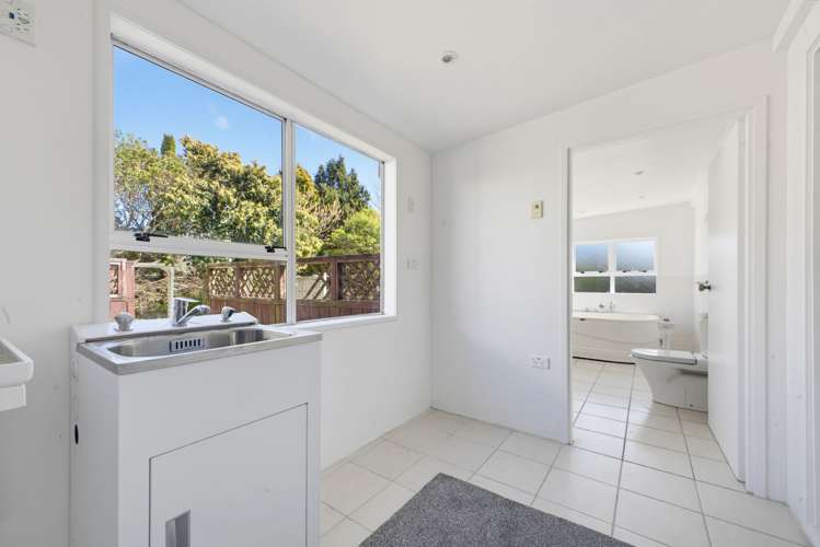 67 Broadway Waitara_21