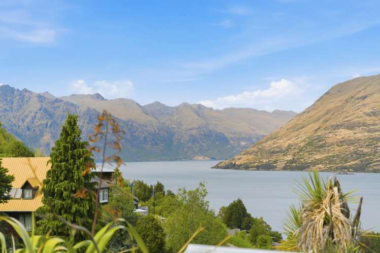 230 Fernhill Road Sunshine Bay_19