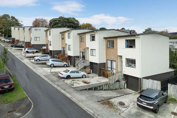 10/2 Swan Hill Drive Glen Eden_12